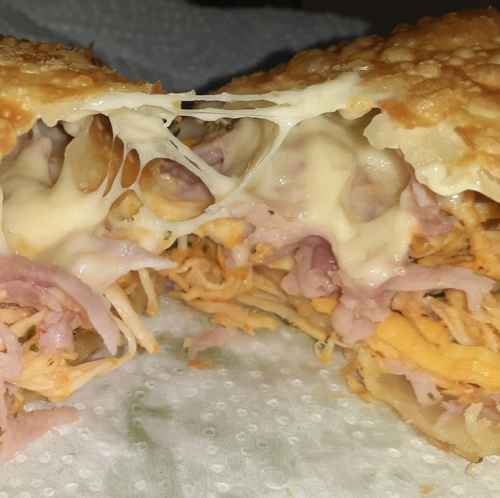 Pastel Frango Presunto Queijo